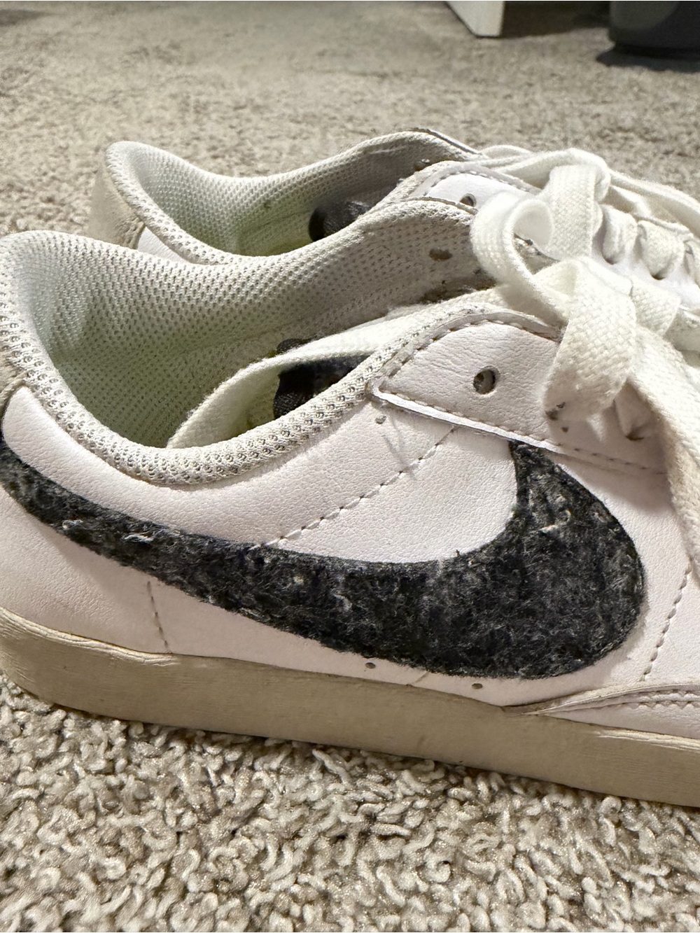 Nike Blazer Low SE Women's Size 7 Wool Pack White Black DA4934-100 - Picture 2 of 8